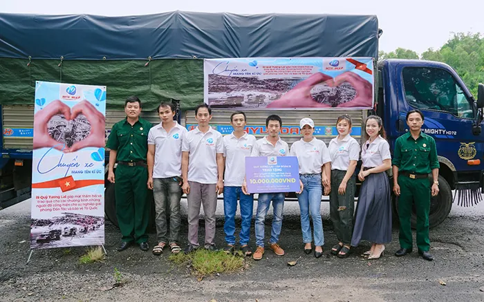 Hình ảnh đội ngũ chuyên gia tận tâm của 98win58, những người đứng sau sự thành công của nền tảng cá cược trực tuyến